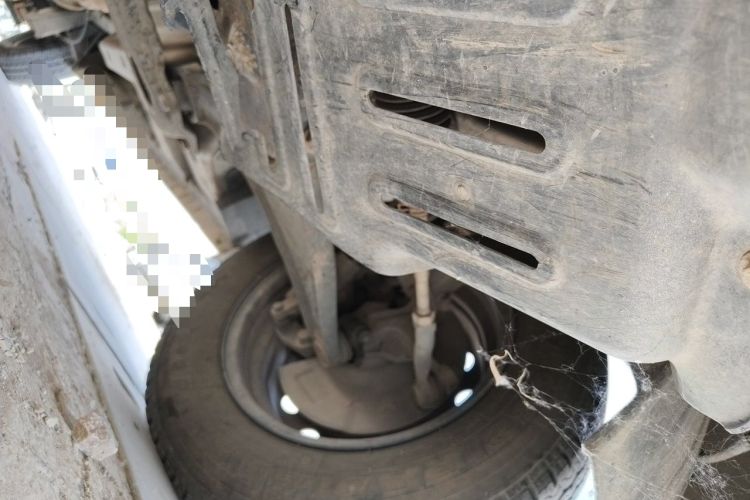 Used Wuling Rongguang V 2015 1.2L Base Version Chassis Front Left