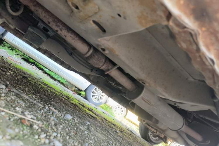 Used Wuling Rongguang V 2015 1.5L Practical Version Chassis Front Left