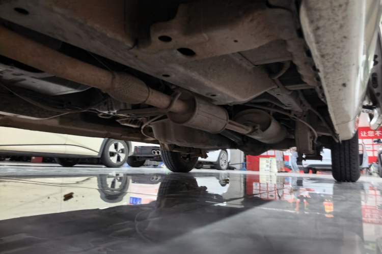 Used Wuling Rongguang V 2015 1.2L Base Version Chassis Front Left