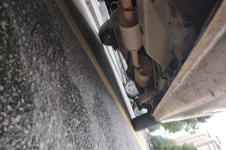 Used Wuling Rongguang V 2015 1.2L Base Version Chassis Front Left