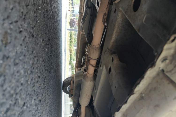 Used Wuling Rongguang V 2015 1.5L Standard Version Chassis Front Left
