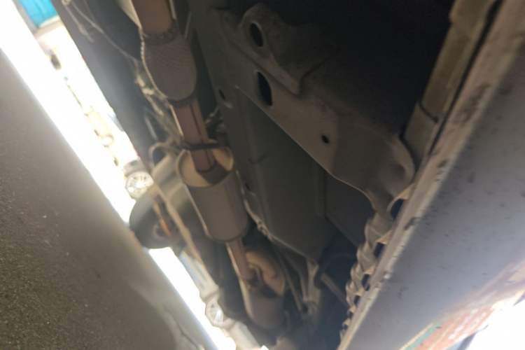 Used Wuling Rongguang V 2015 1.2L Standard Version Chassis Front Left