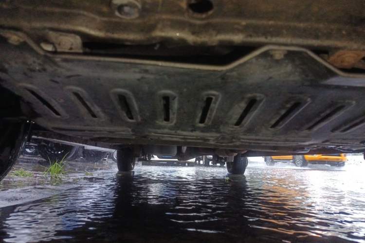 Used Wuling Rongguang V 2015 1.5L Standard Version Chassis Front