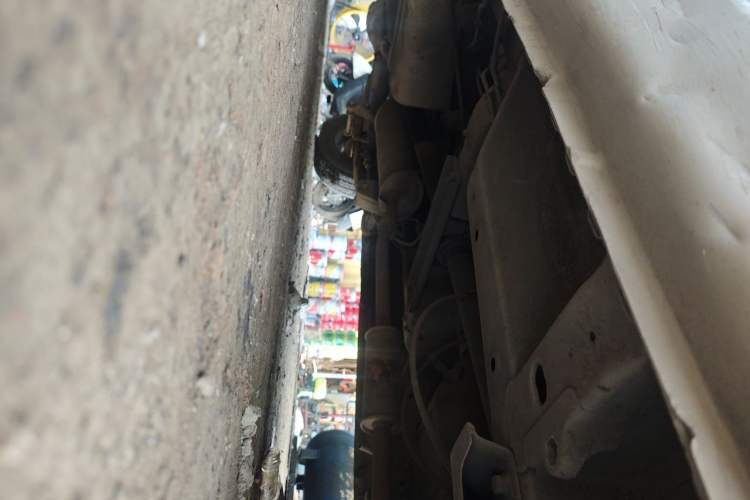 Used Wuling Rongguang V 2015 1.2L Base Version Chassis Front Right