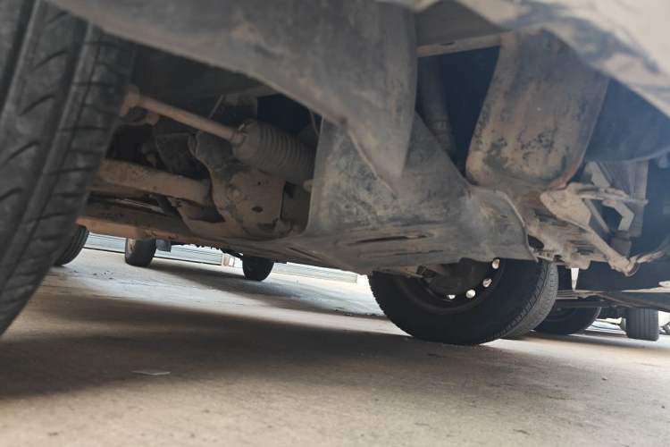 Used Wuling Rongguang V 2015 1.5L Base Version Chassis Front Right