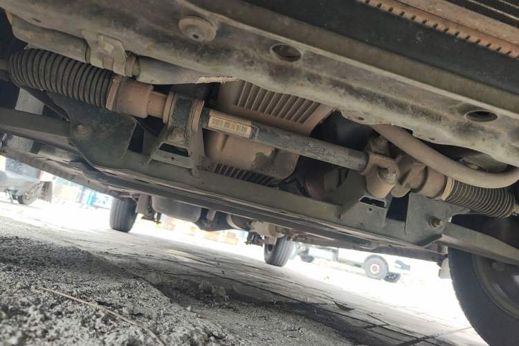 Used Wuling Rongguang V 2015 1.5L Base Version Chassis Front