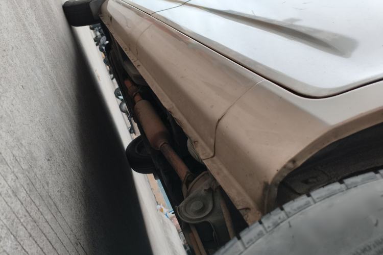 Used Wuling Rongguang V 2015 1.5L Standard Version Chassis Rear Left