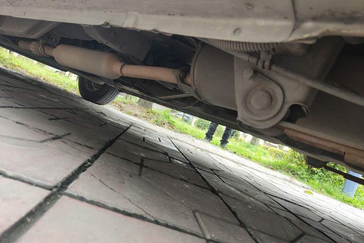 Used Wuling Rongguang V 2015 1.5L Base Version Chassis Rear Left