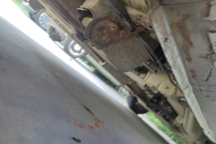 Used Wuling Rongguang V 2015 1.5L Practical Version Chassis Rear Right