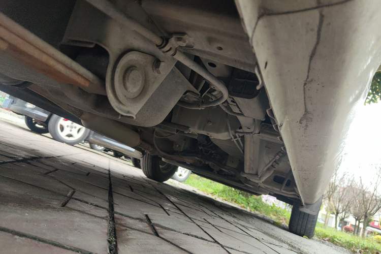 Used Wuling Rongguang V 2015 1.5L Base Version Chassis Rear Right
