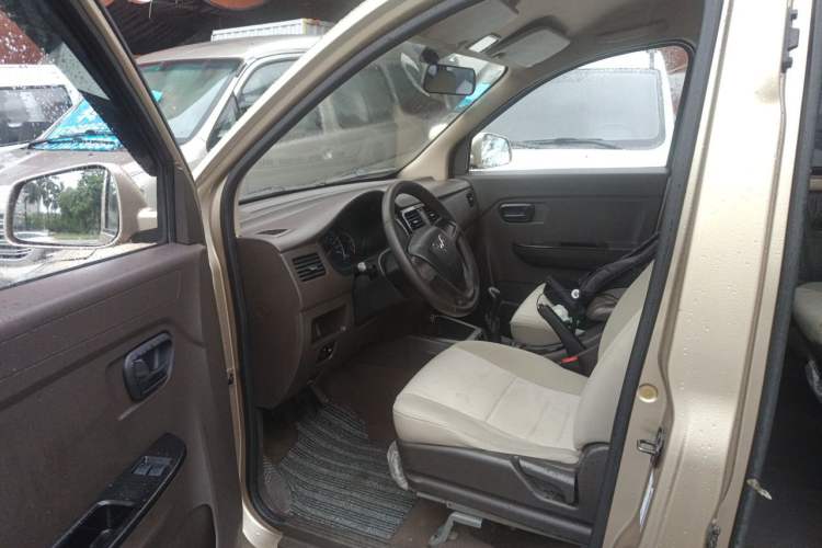 Used Wuling Rongguang V 2015 1.5L Standard Version Driver Seat