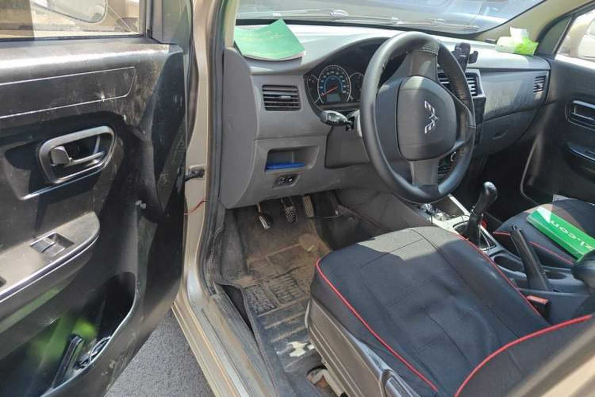 Used Wuling Rongguang V 2015 1.5L Standard Version Driver Seat