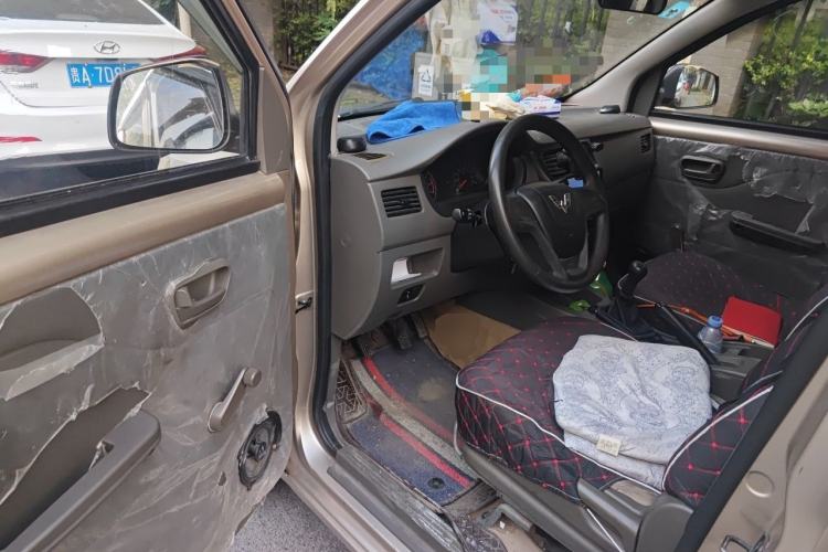 Used Wuling Rongguang V 2015 1.5L Base Version Driver Seat