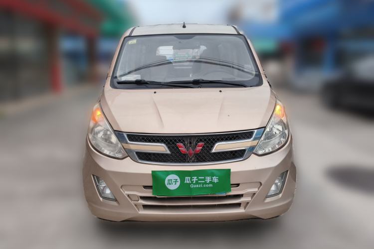 Used Wuling Rongguang V 2015 1.5L Standard Version Front