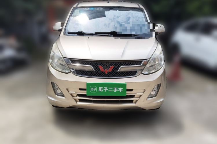 Used Wuling Rongguang V 2015 1.5L Standard Version Front