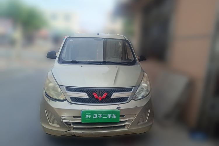 Used Wuling Rongguang V 2015 1.2L Practical Model Front