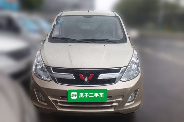 Used Wuling Rongguang V 2015 1.5L Standard Version Front