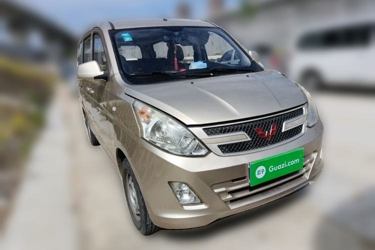 Used Wuling Rongguang V 2015 1.2L Base Version Front Right 45 Deg