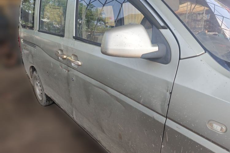 Used Wuling Rongguang V 2015 1.2L Base Version Front Right 45 Deg