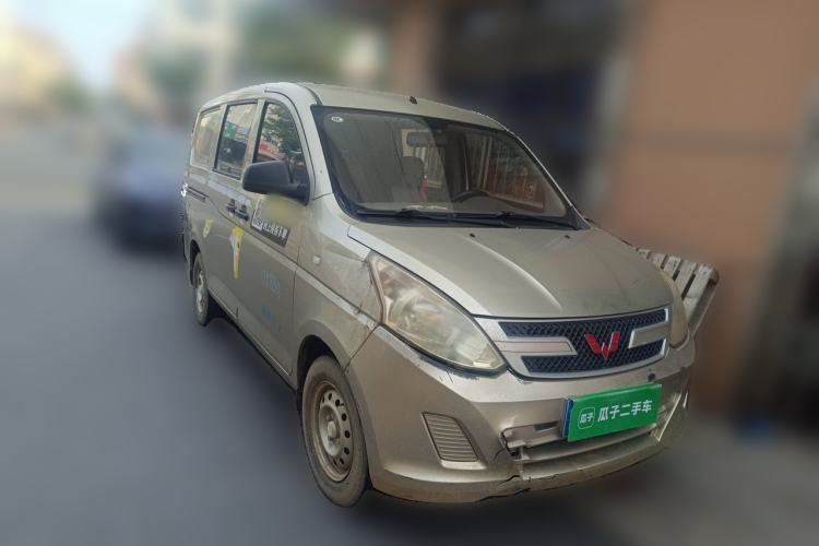 Used Wuling Rongguang V 2015 1.2L Practical Model Front Right 45 Deg