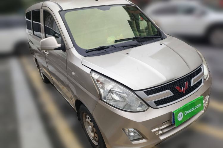 Used Wuling Rongguang V 2015 1.2L Base Version Front Right 45 Deg