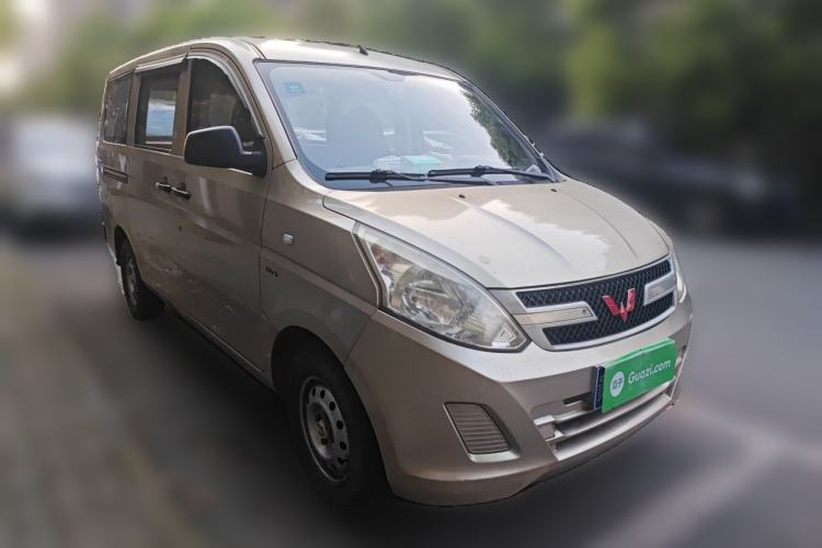 Used Wuling Rongguang V 2015 1.5L Base Version Front Right 45 Deg