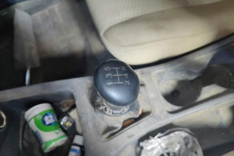 Used Wuling Rongguang V 2015 1.5L Practical Version Gear Lever