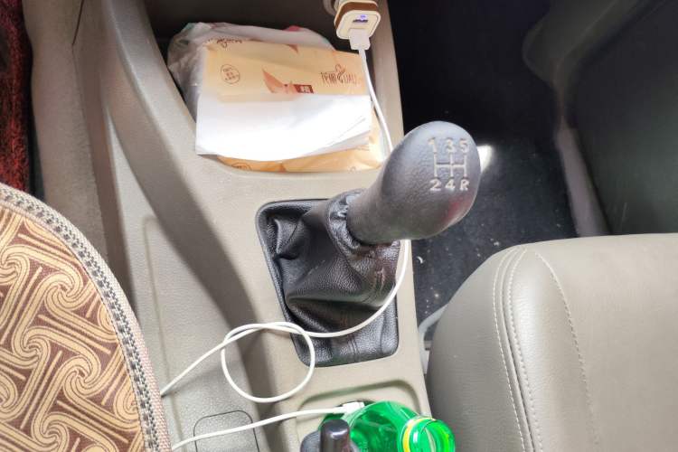 Used Wuling Rongguang V 2015 1.5L Base Version Gear Lever