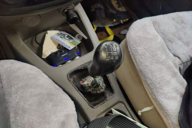 Used Wuling Rongguang V 2015 1.2L Practical Model Gear Lever