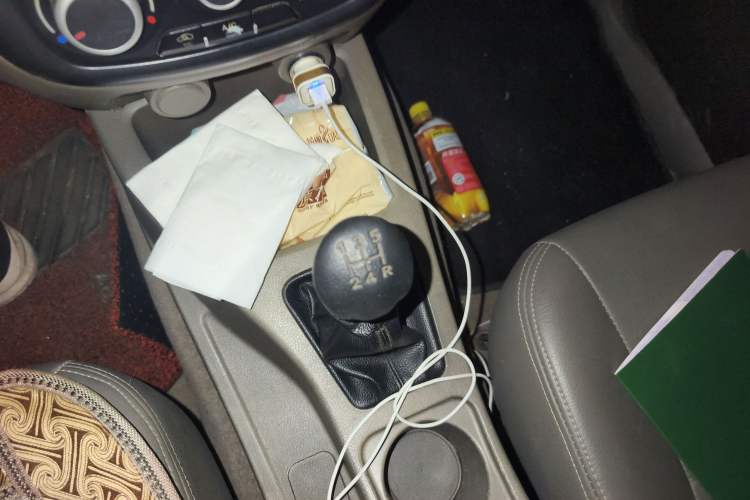 Used Wuling Rongguang V 2015 1.5L Base Version Gear Lever