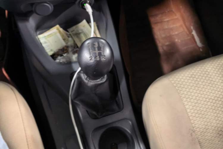 Used Wuling Rongguang V 2015 1.2L Base Version Gear Lever