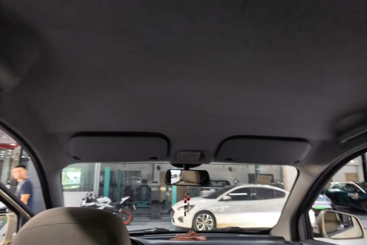 Used Wuling Rongguang V 2015 1.2L Base Version Headliner