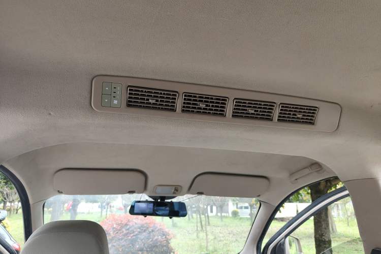 Used Wuling Rongguang V 2015 1.5L Base Version Headliner