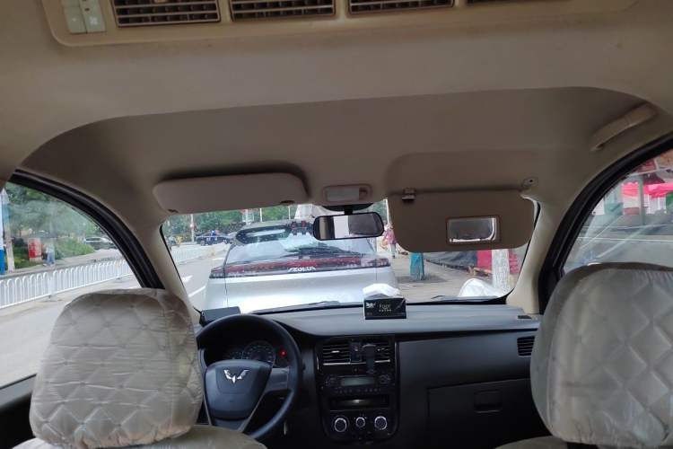 Used Wuling Rongguang V 2015 1.2L Standard Version Headliner