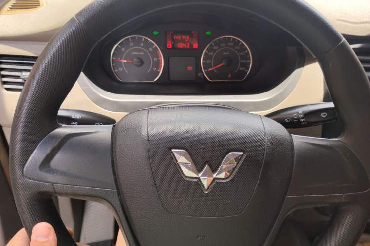 Used Wuling Rongguang V 2015 1.5L Base Version Instrument Cluster