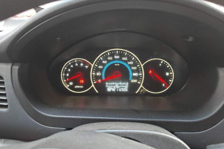 Used Wuling Rongguang V 2015 1.5L Base Version Instrument Cluster