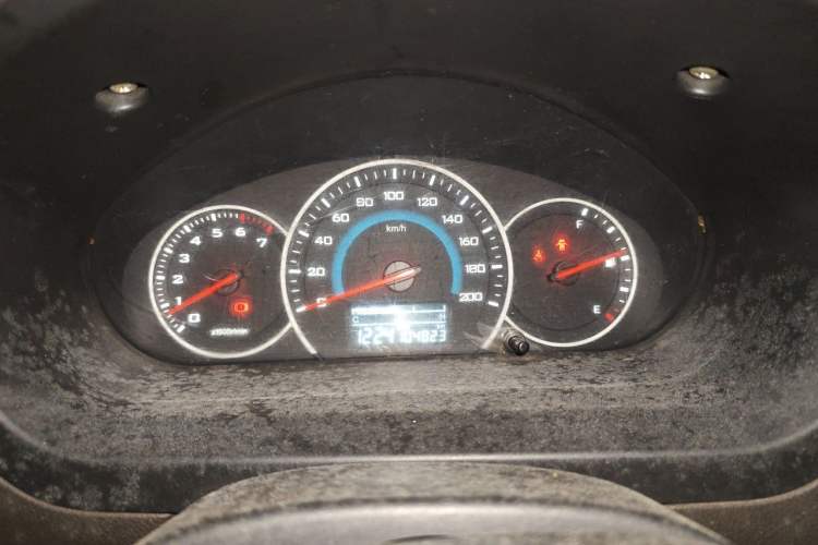 Used Wuling Rongguang V 2015 1.5L Standard Version Instrument Cluster