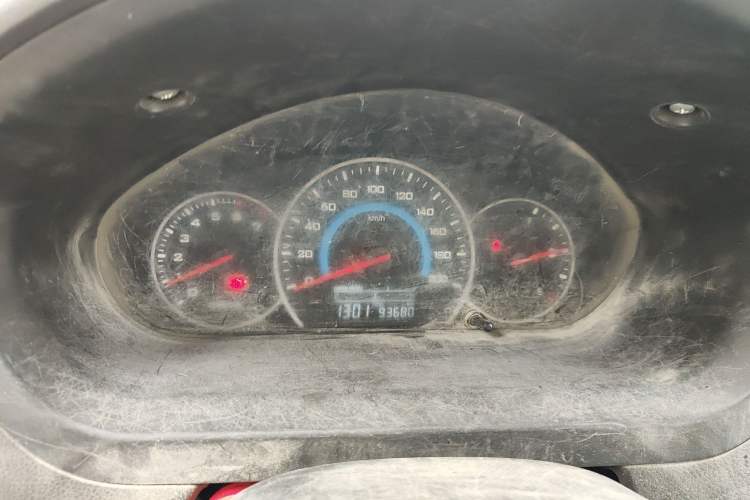 Used Wuling Rongguang V 2015 1.5L Base Version Instrument Cluster