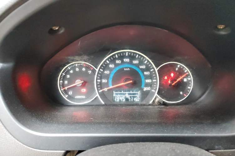 Used Wuling Rongguang V 2015 1.2L Standard Version Instrument Cluster
