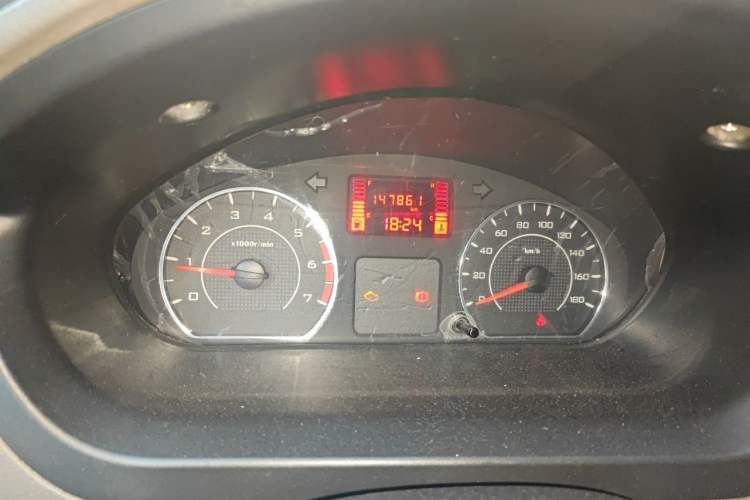 Used Wuling Rongguang V 2015 1.5L Base Version Instrument Cluster
