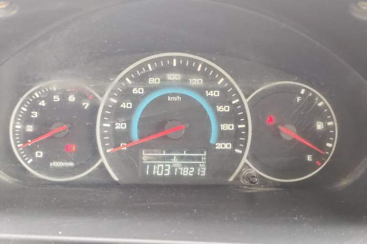 Used Wuling Rongguang V 2015 1.5L Base Version Instrument Cluster