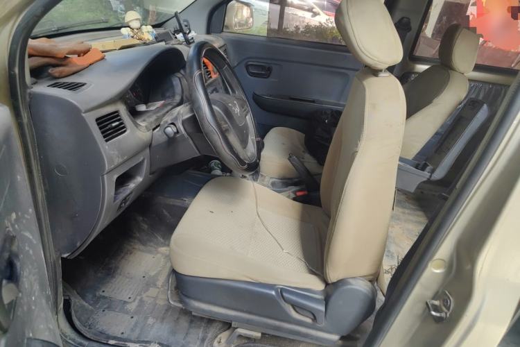 Used Wuling Rongguang V 2015 1.5L Practical Version Left Front Seat