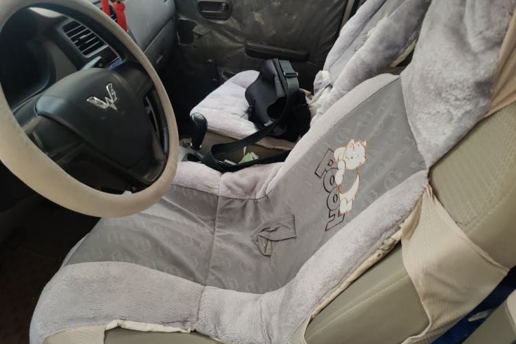 Used Wuling Rongguang V 2015 1.2L Practical Model Left Front Seat