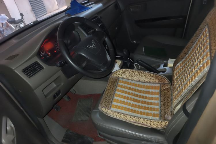 Used Wuling Rongguang V 2015 1.5L Base Version Left Front Seat