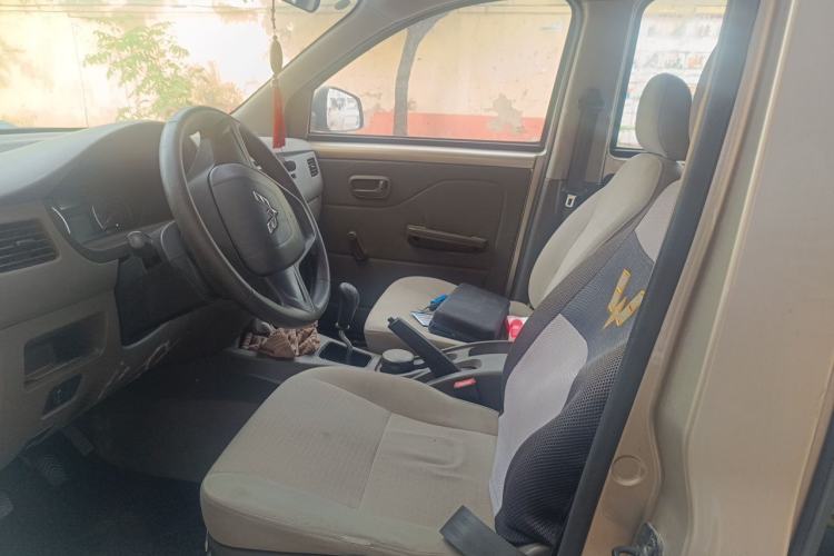 Used Wuling Rongguang V 2015 1.2L Practical Model Left Front Seat