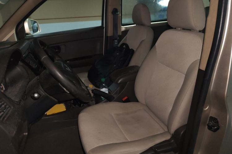 Used Wuling Rongguang V 2015 1.5L Standard Version Left Front Seat