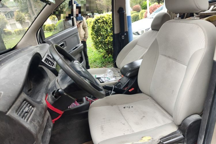 Used Wuling Rongguang V 2015 1.5L Base Version Left Front Seat