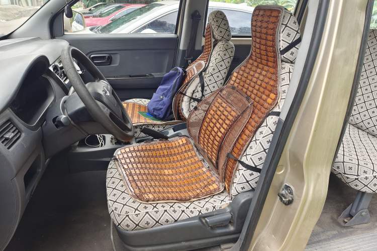 Used Wuling Rongguang V 2015 1.5L Base Version Left Front Seat