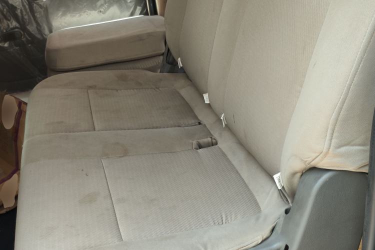 Used Wuling Rongguang V 2015 1.5L Base Version Left Rear Seat