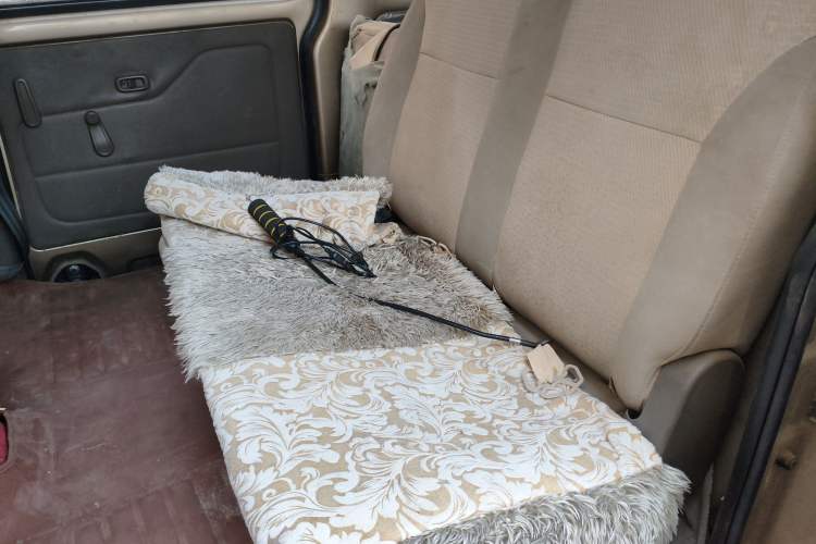 Used Wuling Rongguang V 2015 1.2L Practical Model Left Rear Seat
